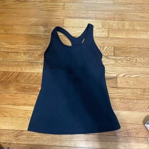 Black fitted racerback workout tank